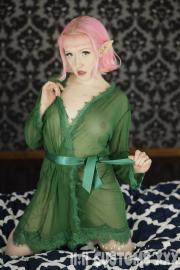 Evie The Elfie! Gallery - Photo 18