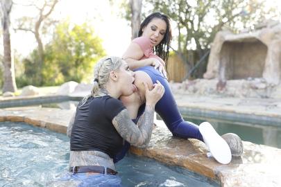 Wet & Wild: Karma Rx & Ginanna Grey’s Denim Makeout Meltdown Gallery - Photo 36