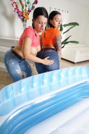 Extreme Oil Sex Fight! Gallery - Photo 42