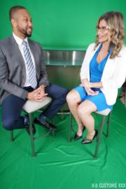 "Breaking News: Chemistry on Air" Gallery - Photo 27